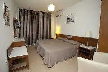 Hotell Petrou Bros *