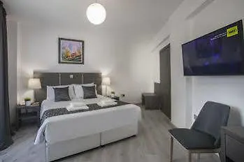 Hotell Petrou Bros *