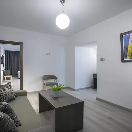 Hotell Petrou Bros Larnaca