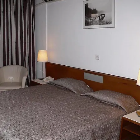 Hotell Petrou Bros