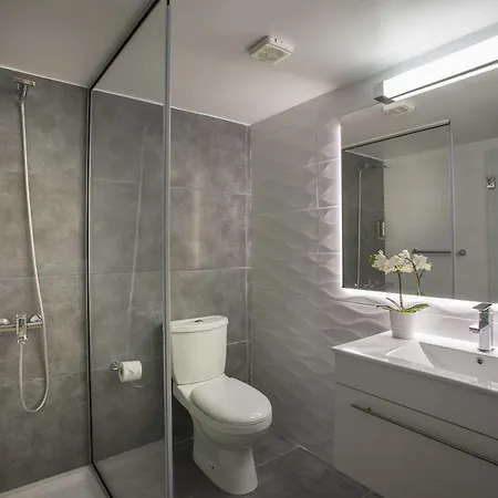 Hotell Petrou Bros *