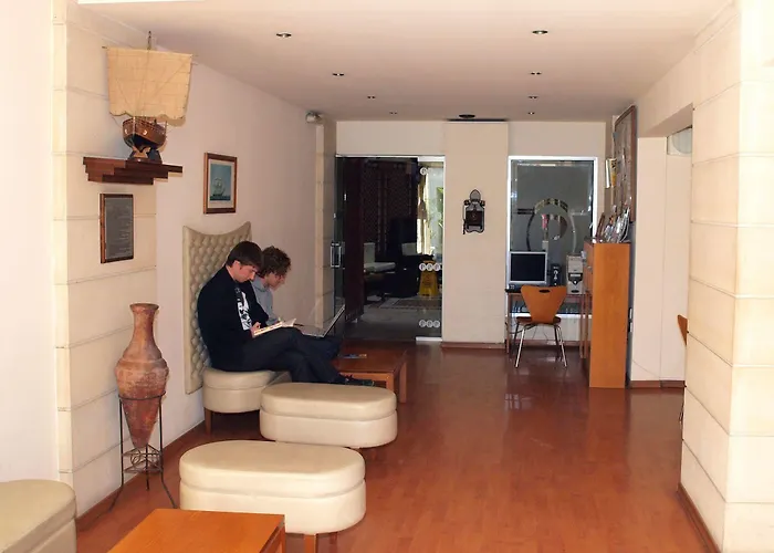 Hotell Petrou Bros *