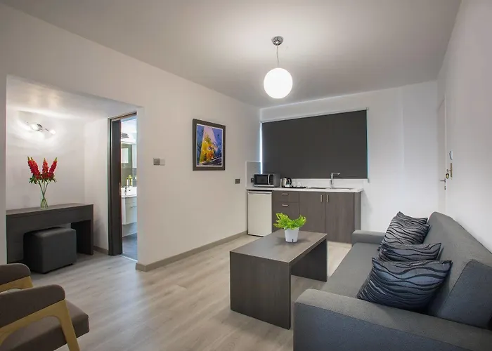 Hotell Petrou Bros Larnaca