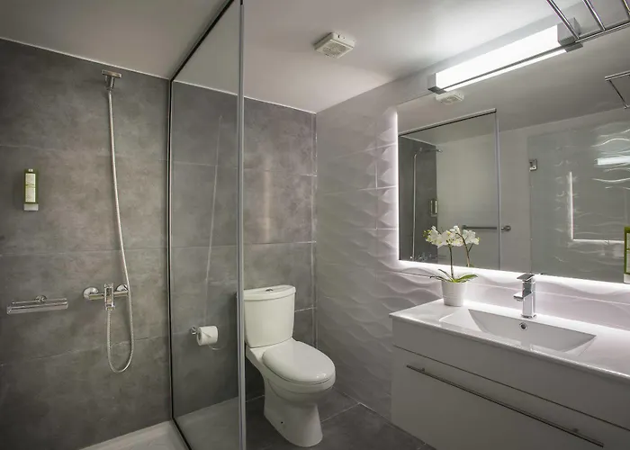 Hotell Petrou Bros *