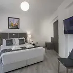 Hotel Petrou Bros *